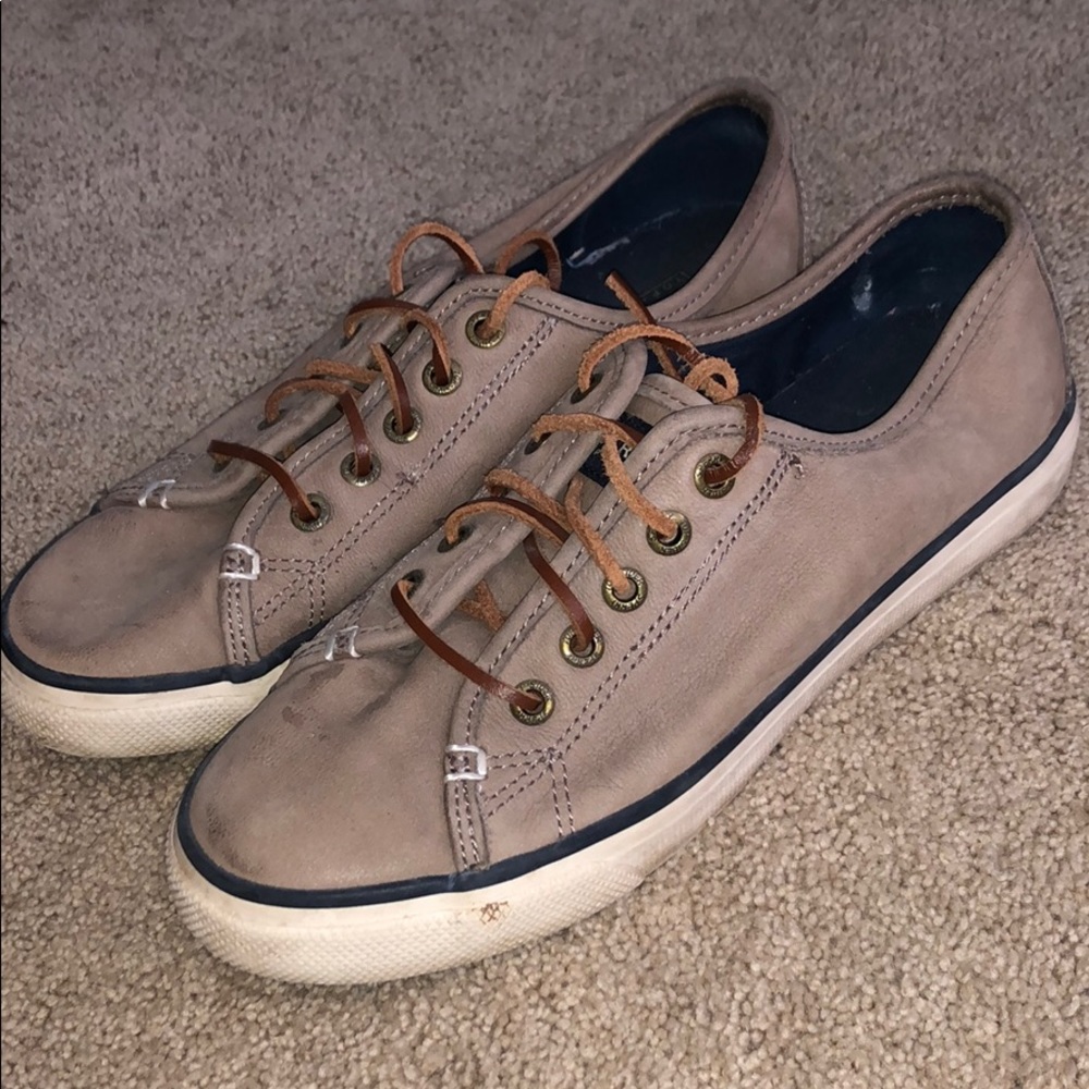 Tan sperrys